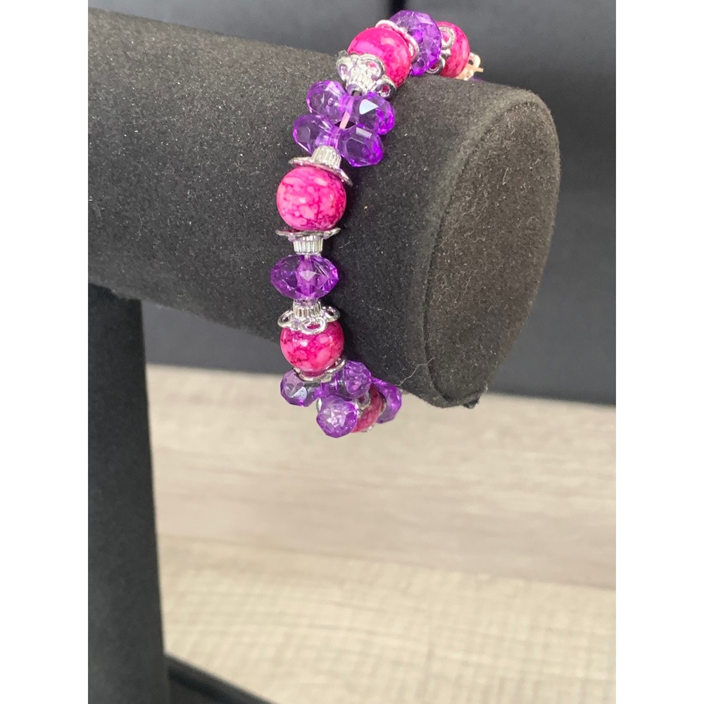 Pink Marbled and Purple Beaded Stretch Bracelet Silver Tone Filigree Caps 5.5in